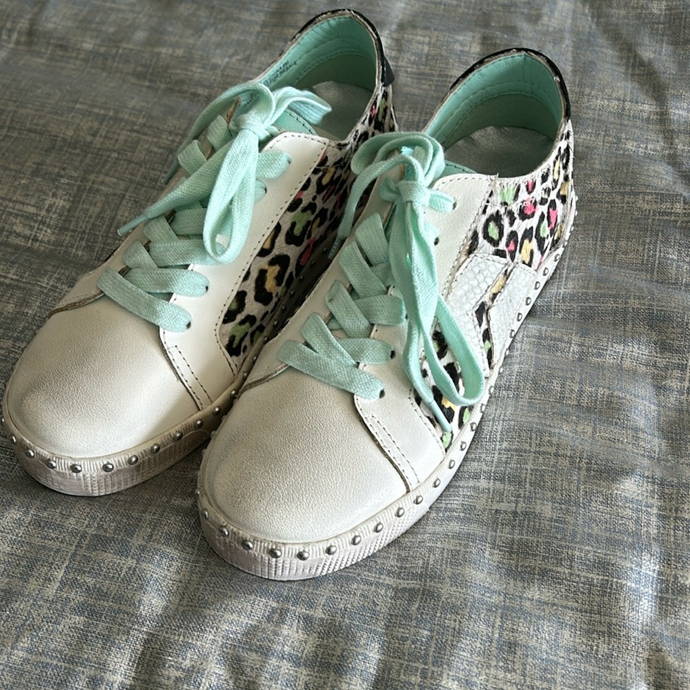 Dolce Vita Sneakers